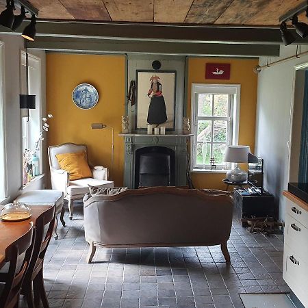 Fakansjehus Sfeervol Met Fijne Tuin Jirnsum Bagian luar foto